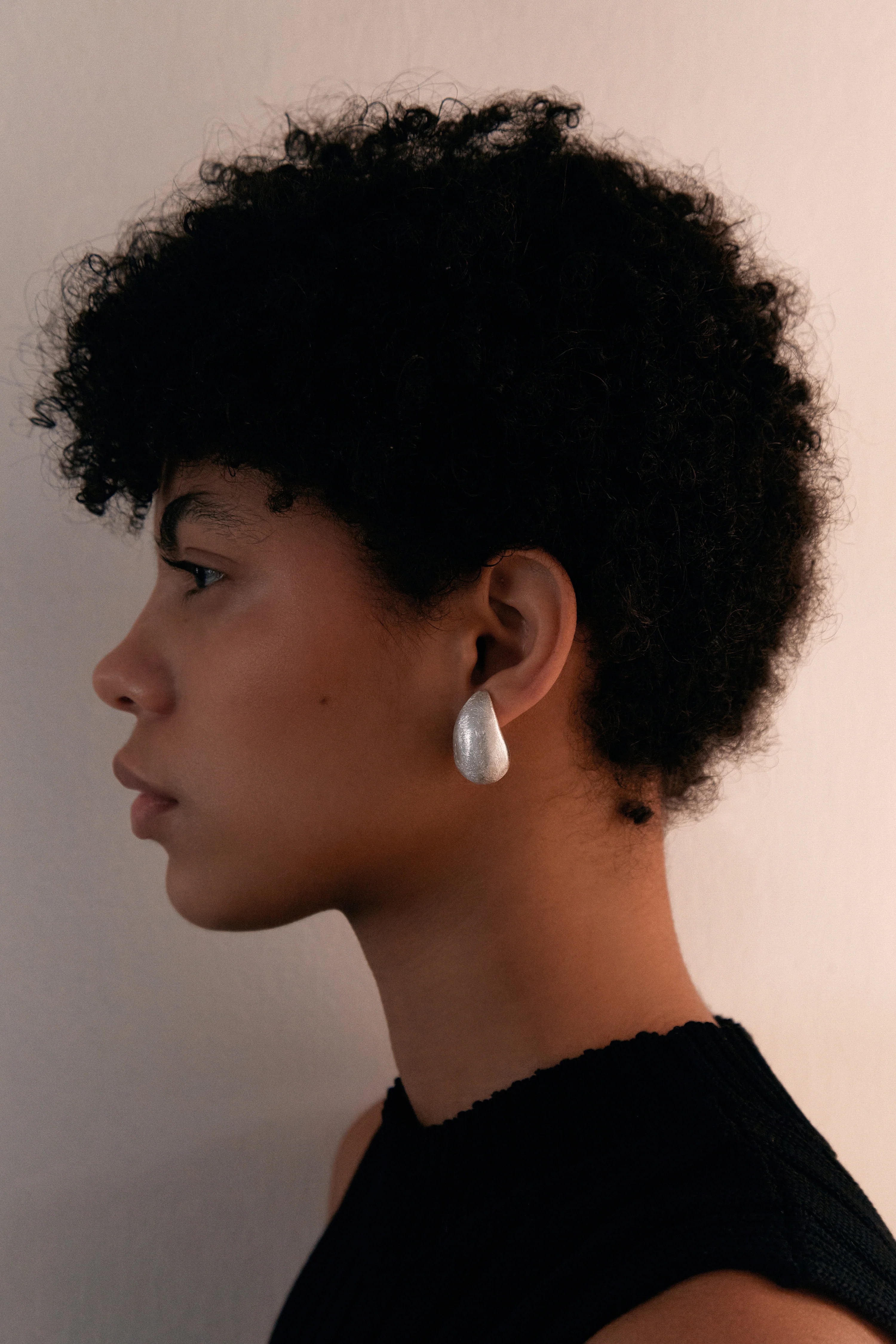 LINEAS SILVER BOLD EARRINGS