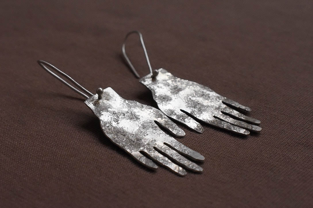 ARETES MANOS