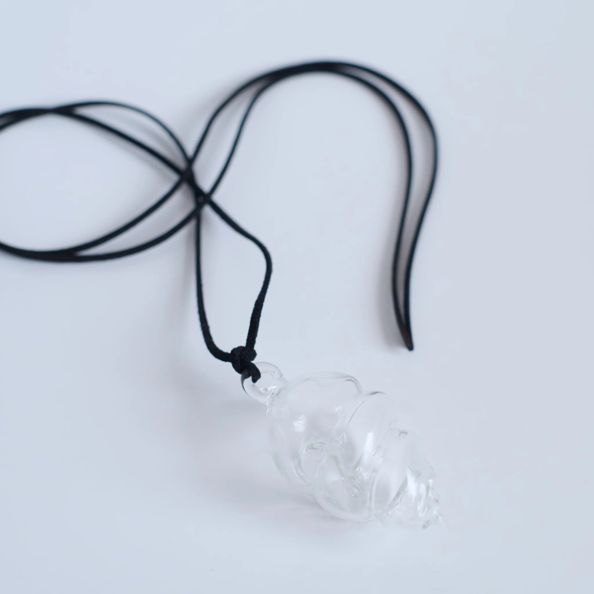 COLLAR CONCHITA TRANSPARENTE