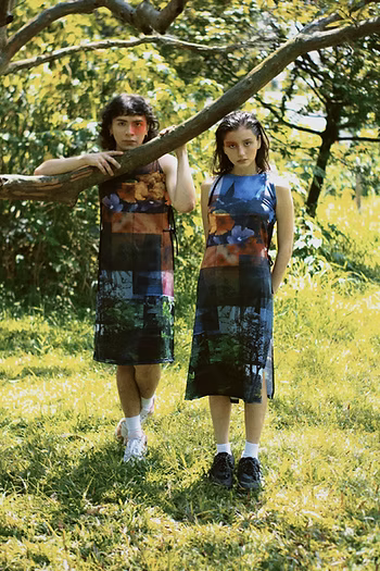ANECDOTAL DRESS