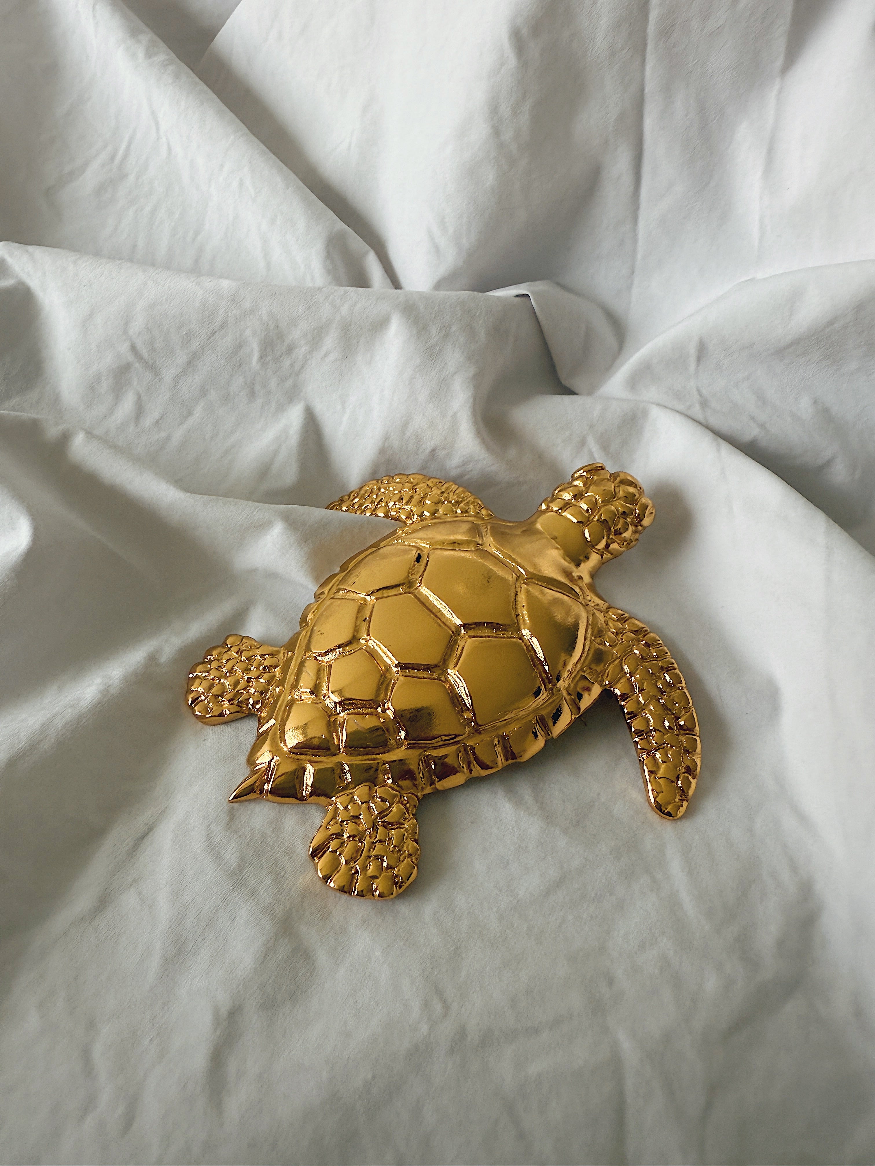 BROCHE DIJE TORTUGA DORADA