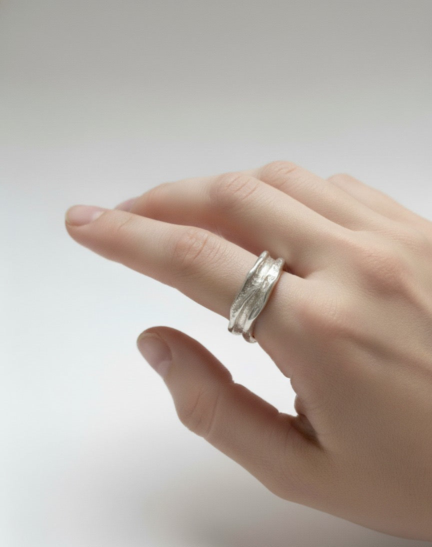 IRREGULAR RING