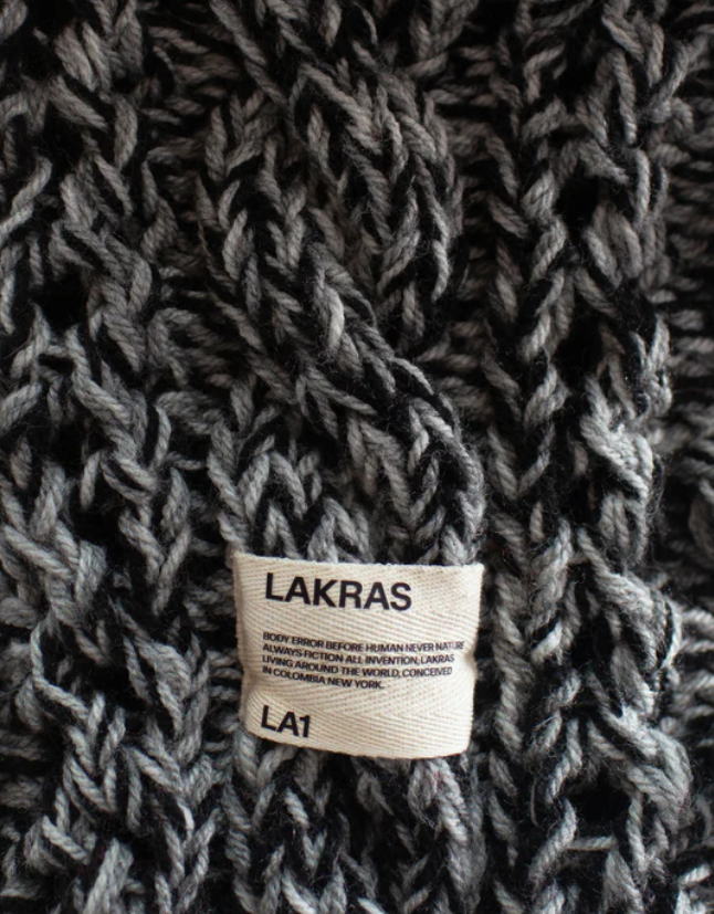 KNIT VEST