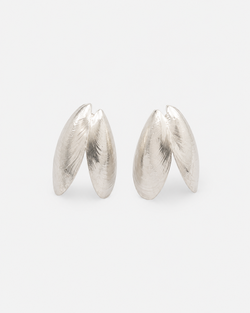 TRIBUTE EARRINGS