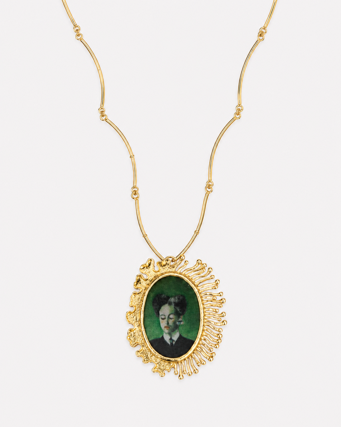 CAMEO NECKLACE