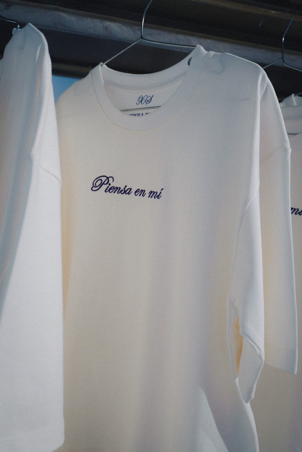 CAMISETA PIENSA EN MÍ