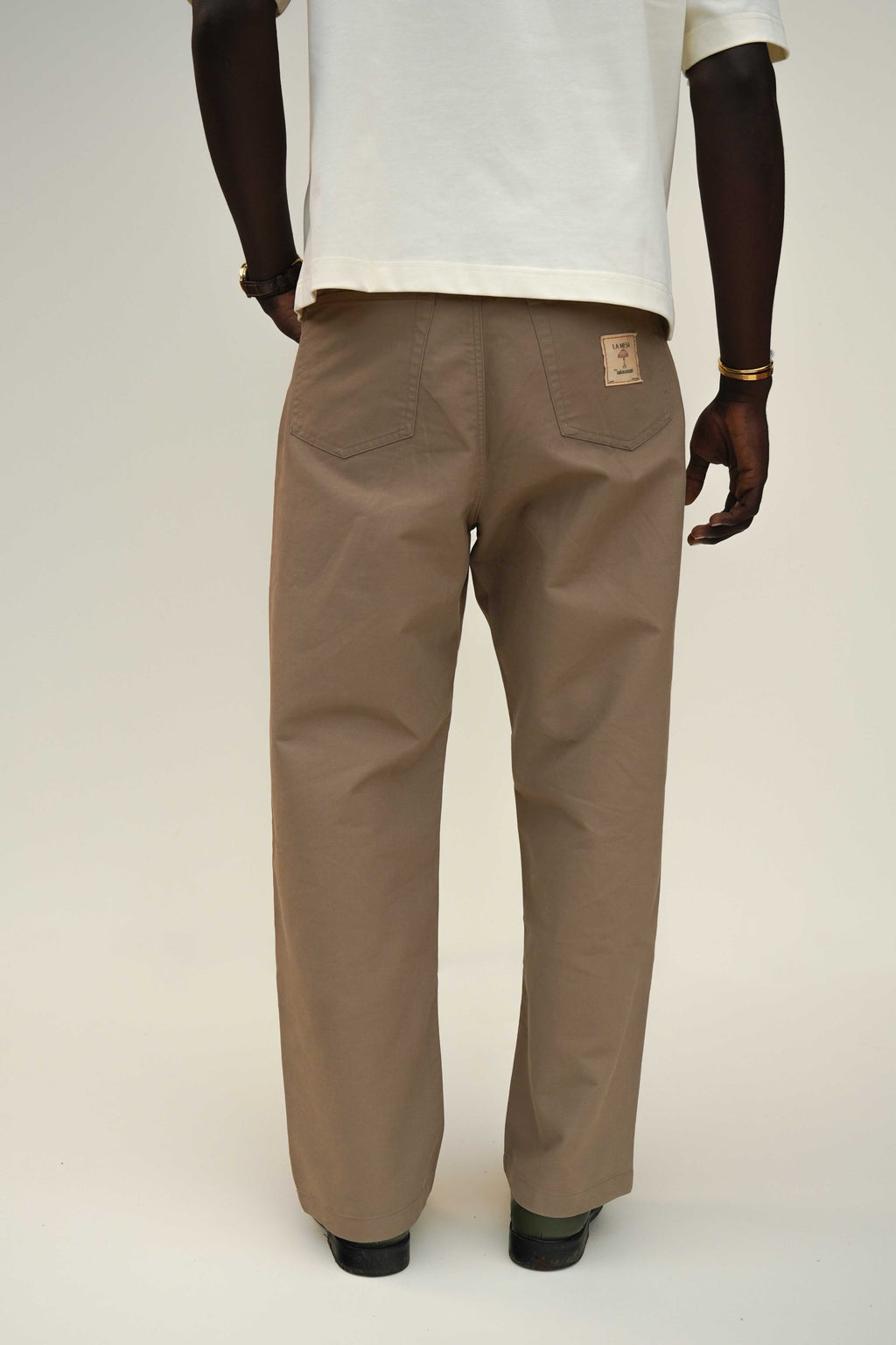 Pantalón caqui La Mesa