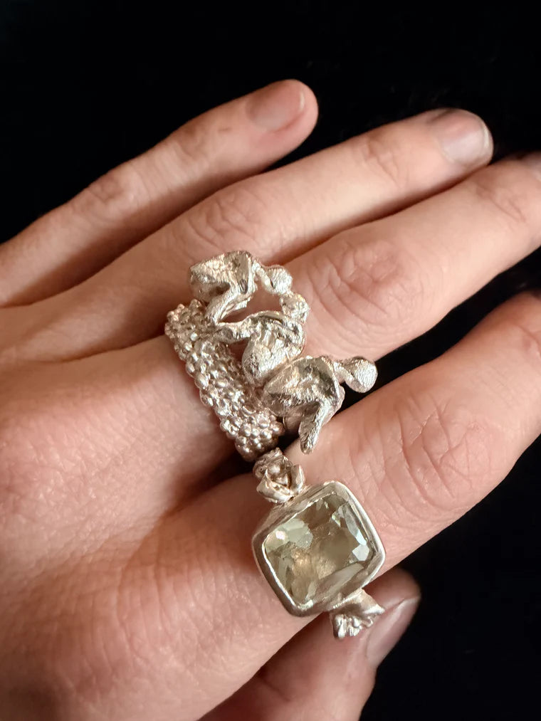 GREEN AMETHYST MOON RING