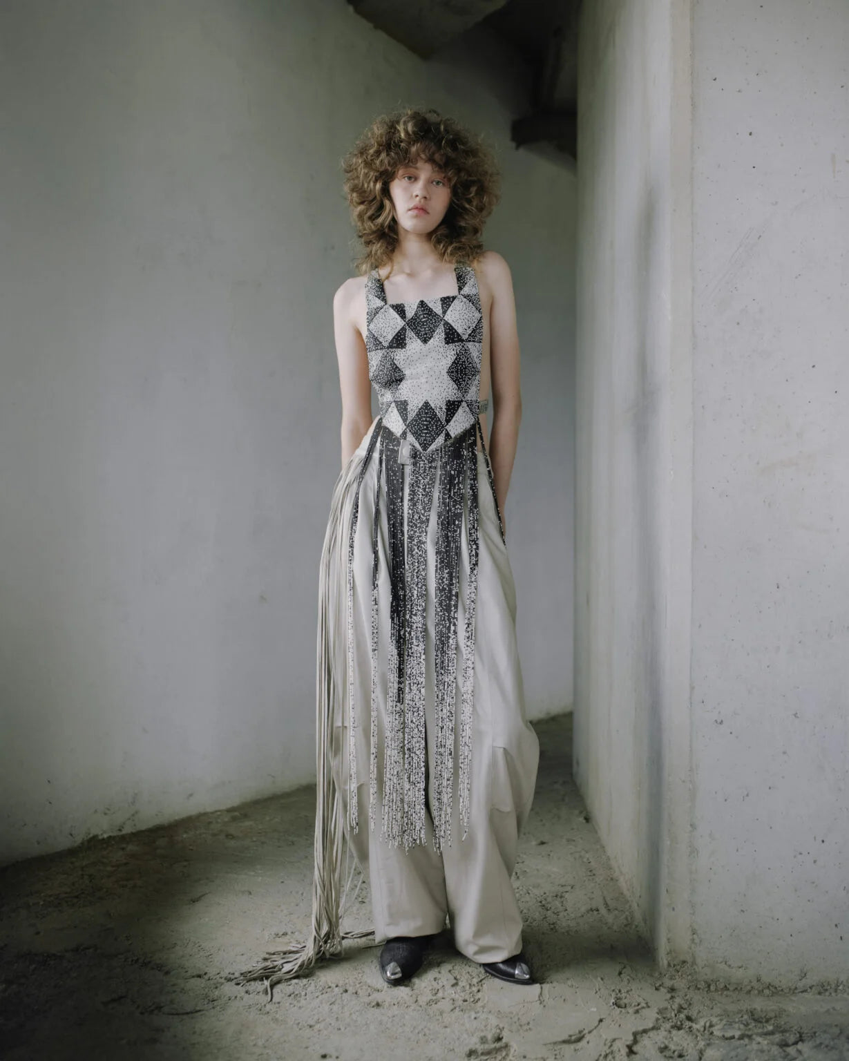 PANTALON CUERO ANCHO FLECOS