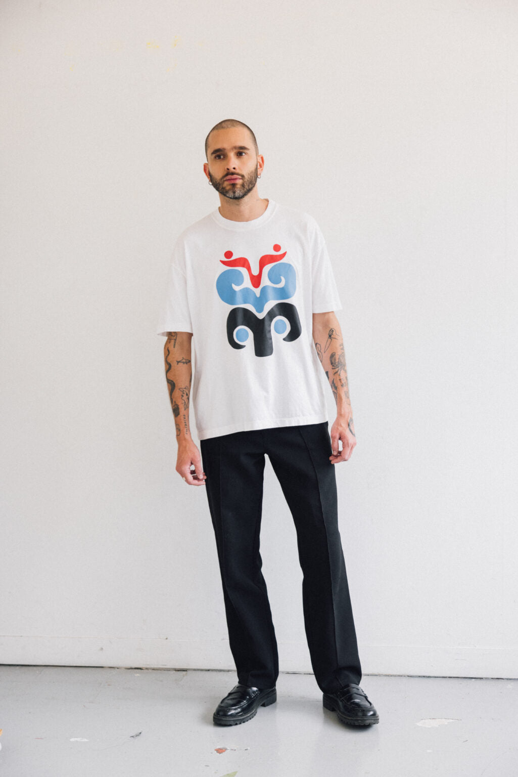 CAMISETA OVERSIZE FLOR MARIPOSA