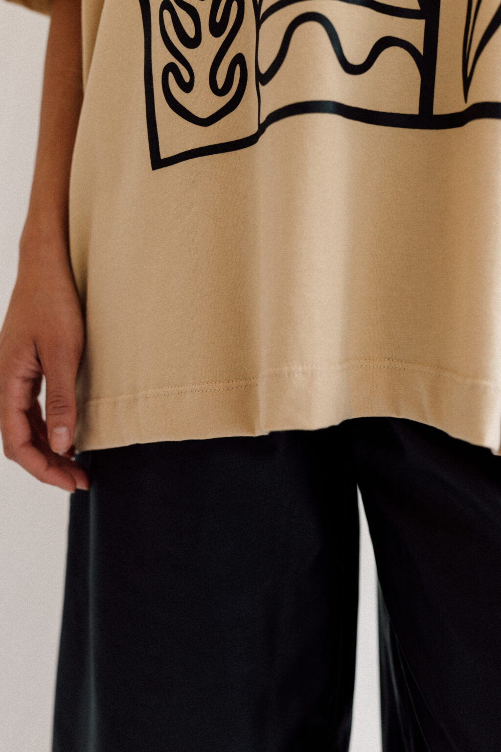 CAMISETA OVERSIZE JARDINES