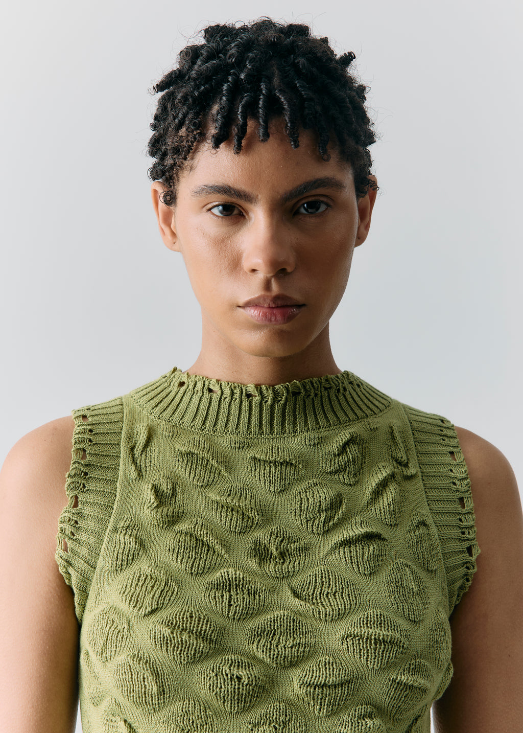 VERDE OLIVA