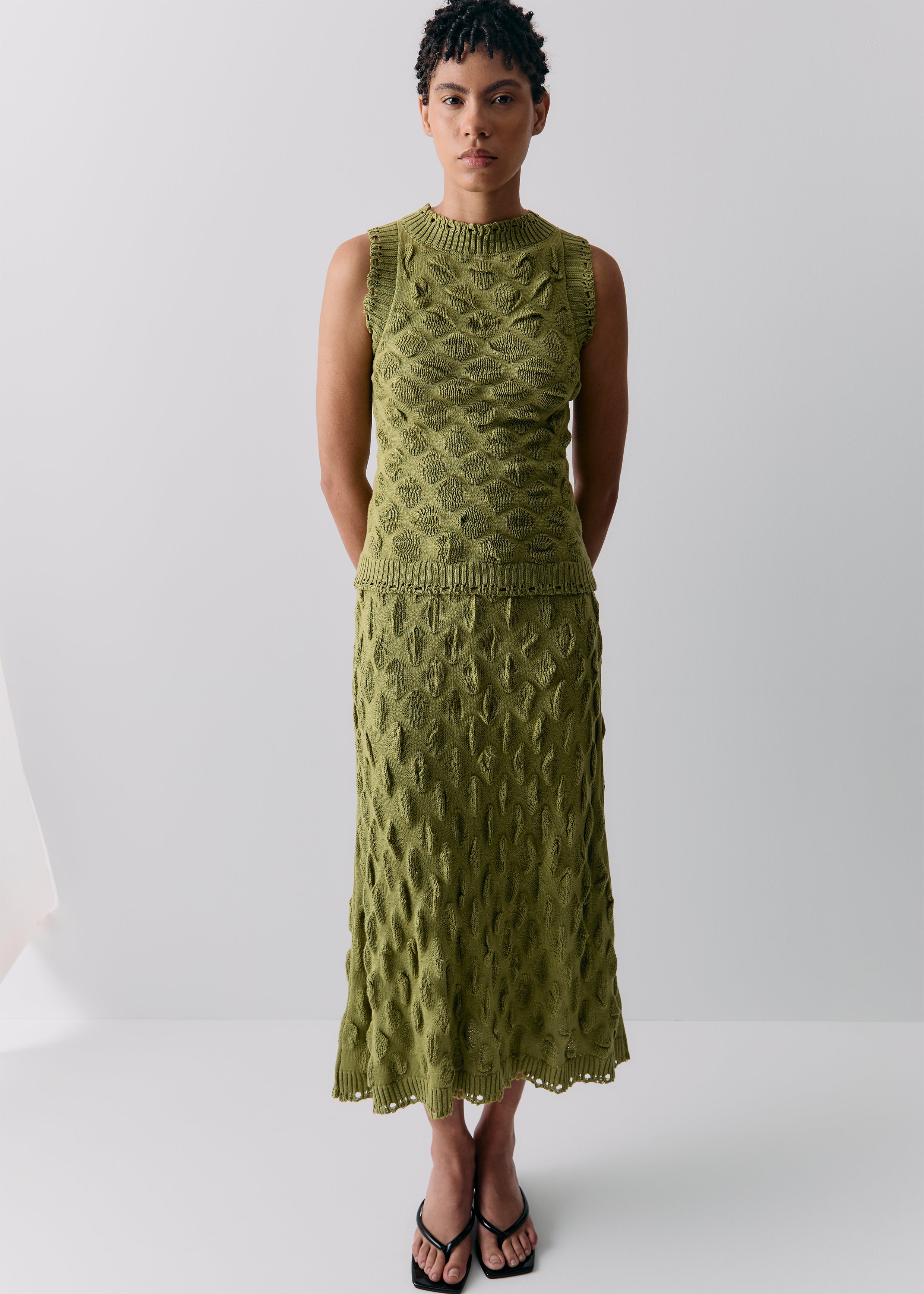 VERDE OLIVA