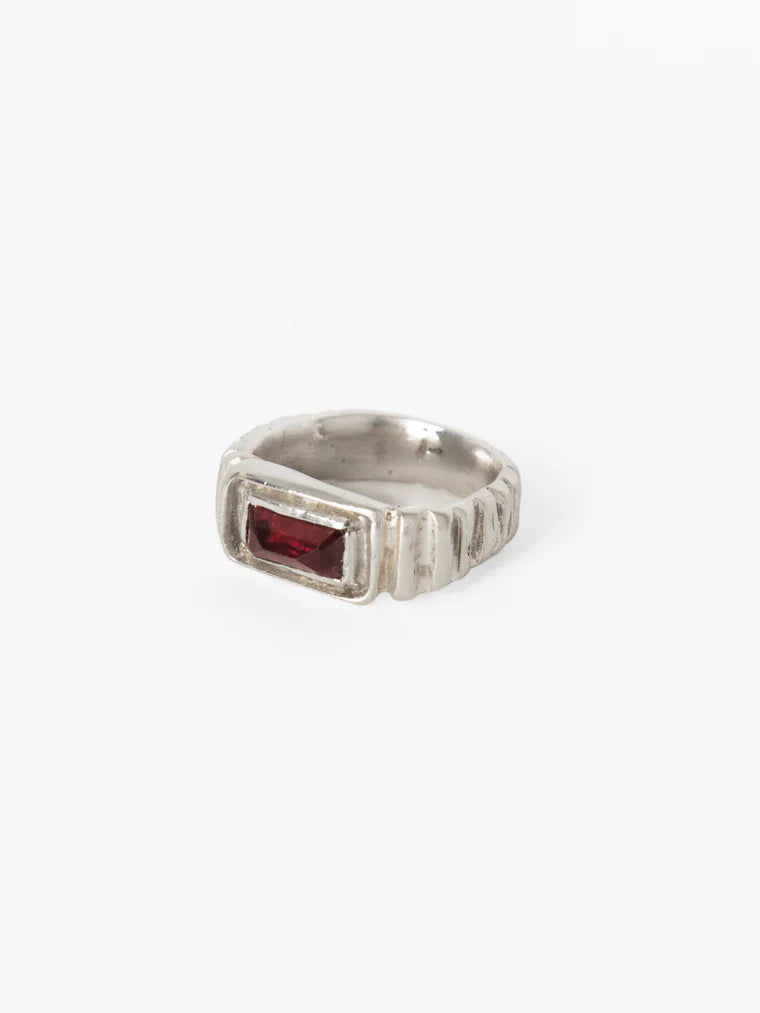ANILLO VICENTE GRANATE