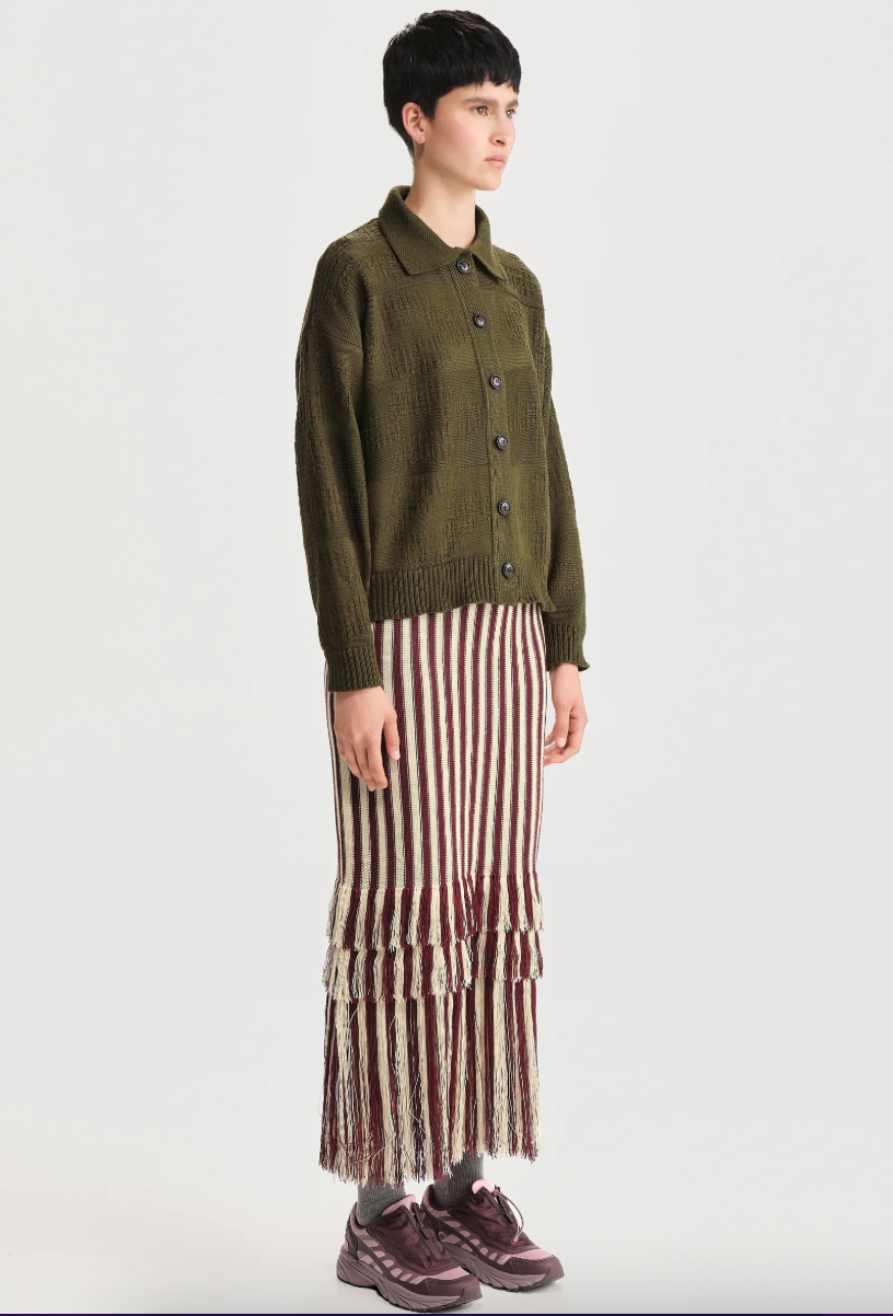 Cardigan polo verde Maglione para mujer en look completo