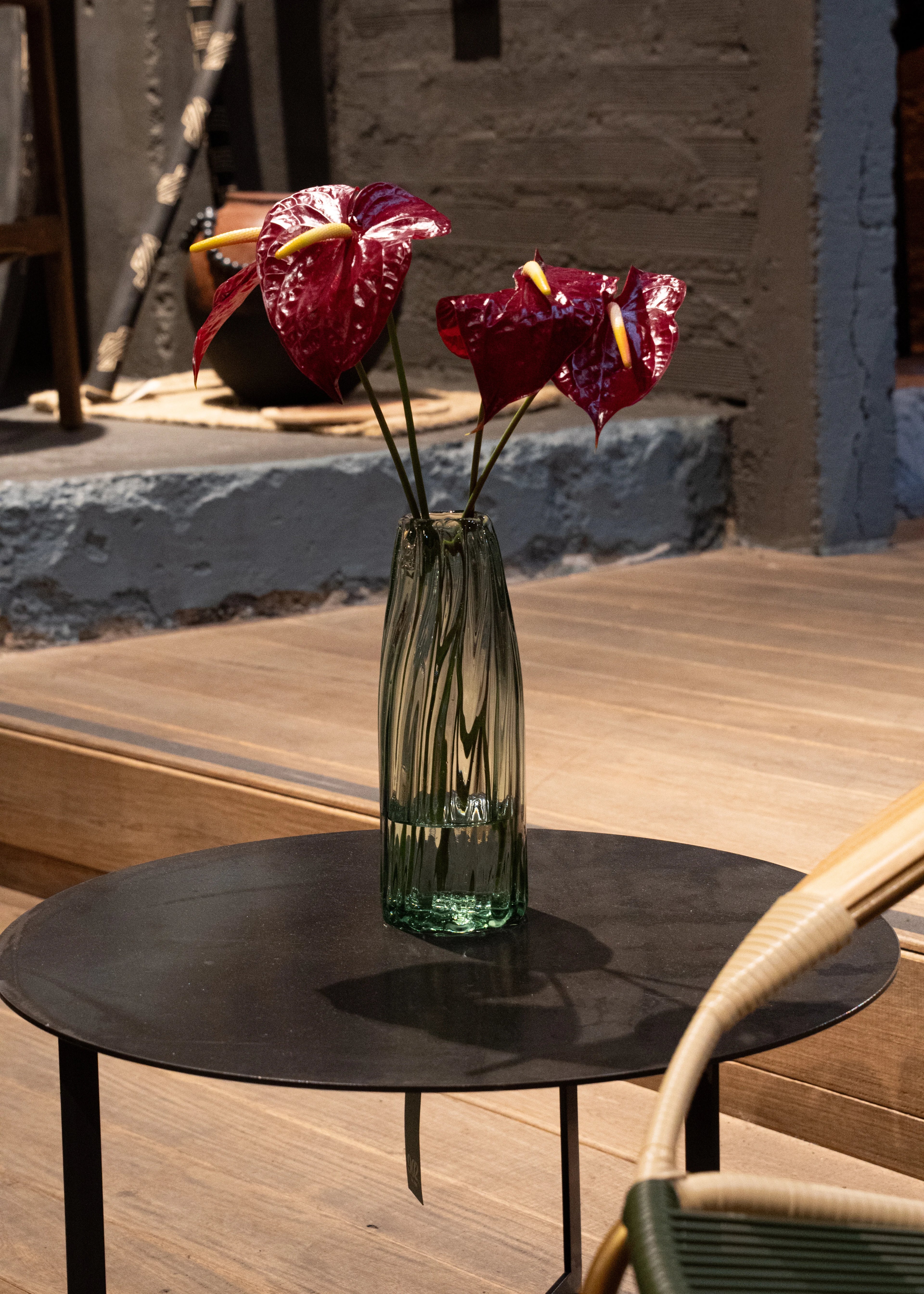 florero artesanal de vidrio reciclado verde hecho a mano diseño sostenible
PAISAJE LATINO