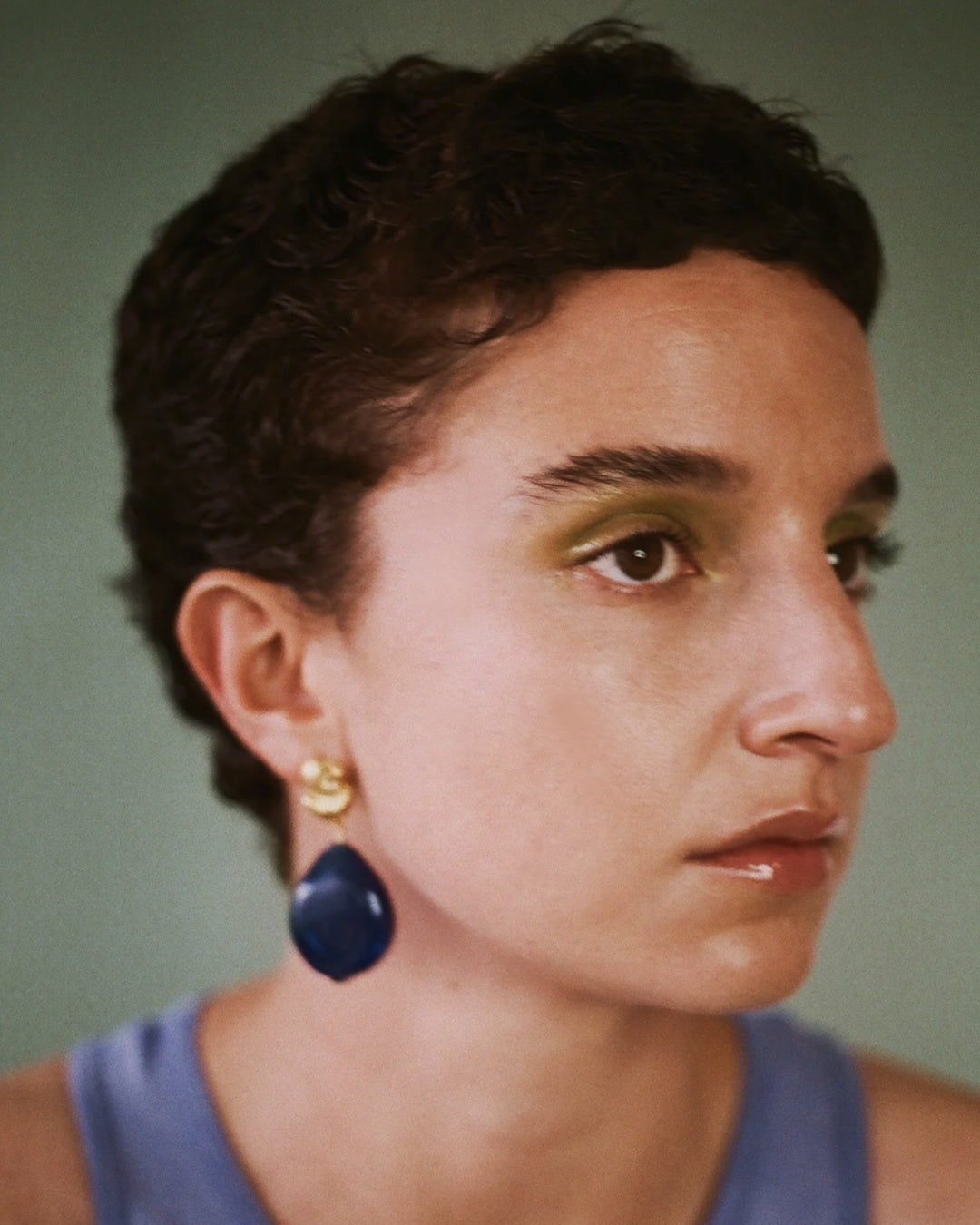 CLASSIC DROP EARRINGS