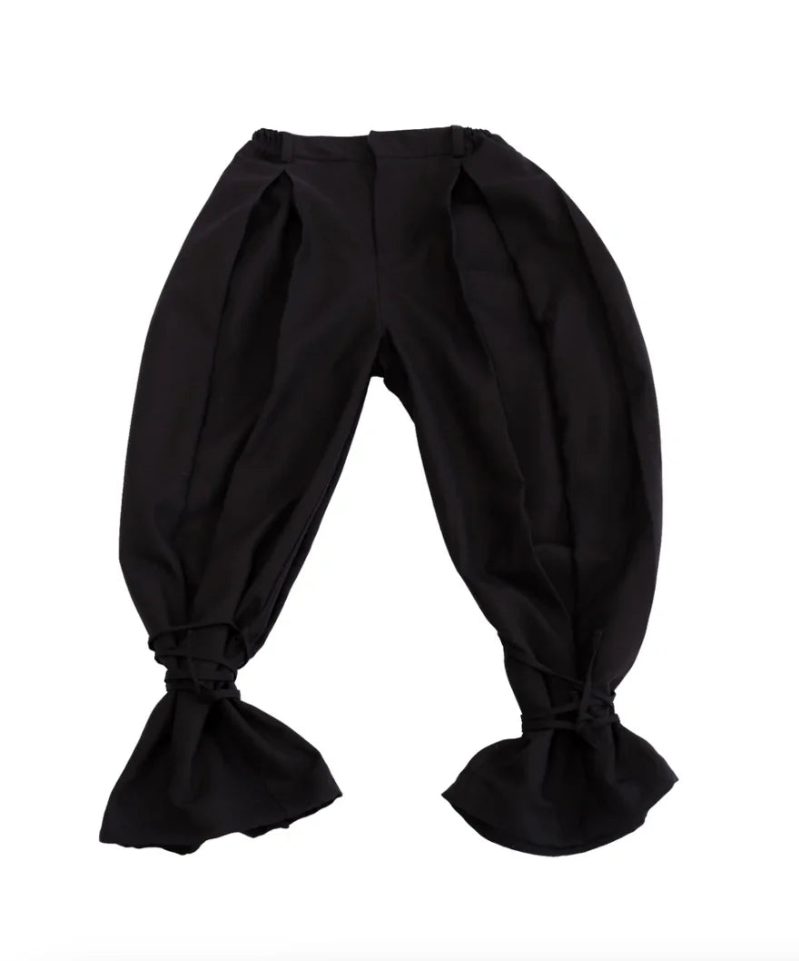 Pantalón globo con basta regulable,.
PAISAJE LATINO