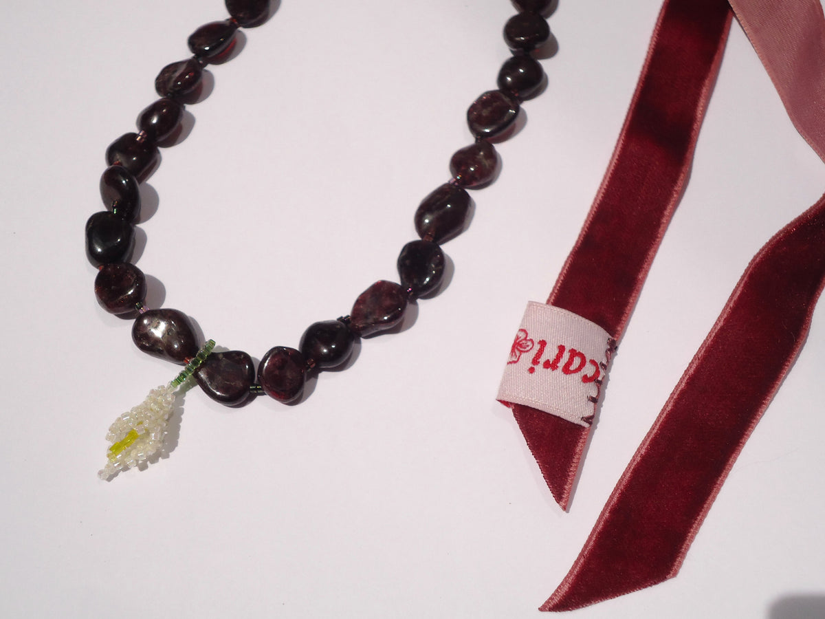 CALA AND GARNET NECKLACE