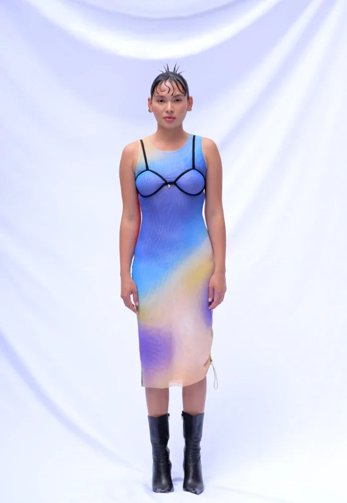 vestido cambiante, de mesh subliminal.
se puede usar de ambas cara.
PAISAJE LATINO